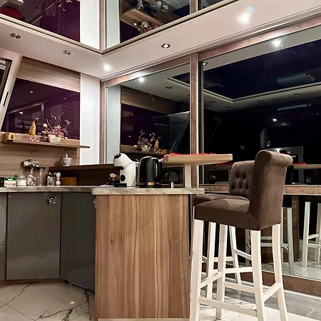 Deluxury Mirror Centrum *