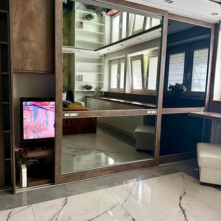 Apartment Deluxury Mirror Centrum *