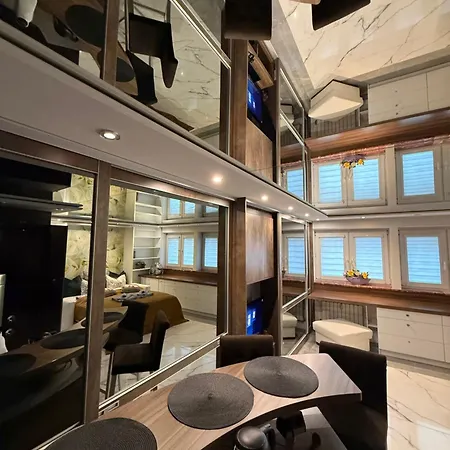 Deluxury Mirror Centrum *