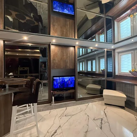 Apartamento Deluxury Mirror Centrum