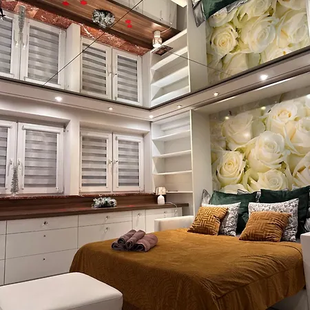 Deluxury Mirror Centrum 바르샤바