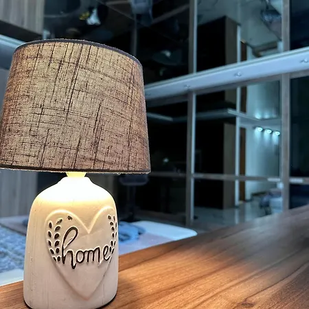 Deluxury Mirror Centrum 아파트 *