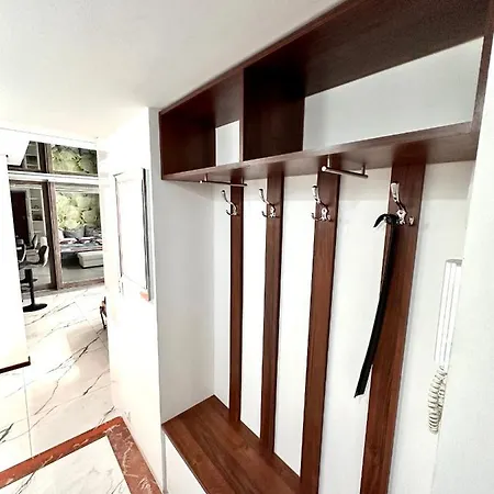 Deluxury Mirror Centrum