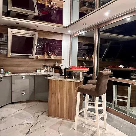 Deluxury Mirror Centrum Varsovie